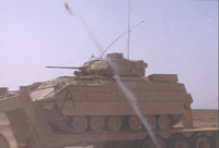 M 2 - M 3 Bradley sur remorque